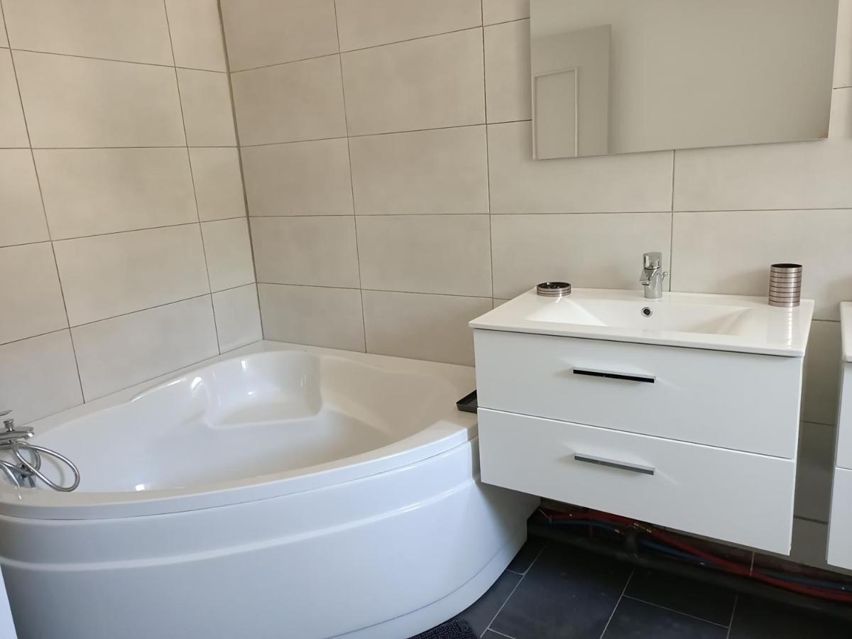 Location Bord De Mer, Villa De Vacances 6-8 Personnes - Jardin فالراس بلاج المظهر الخارجي الصورة